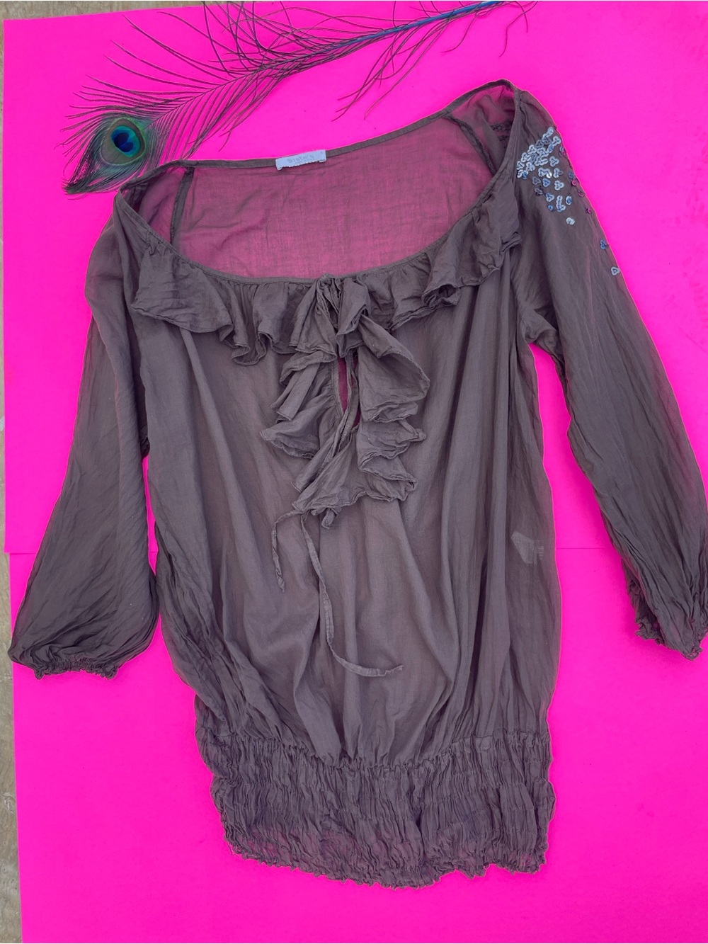 Made in Italy Sistes Women’s Ruffled ultralight cotton Peasant Blouse in Taupe